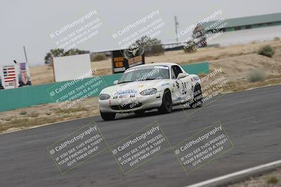 media/Jun-01-2025-CalClub SCCA (Sun) [[eae223c5dd]]/Group 5/Race (Front Straight)/